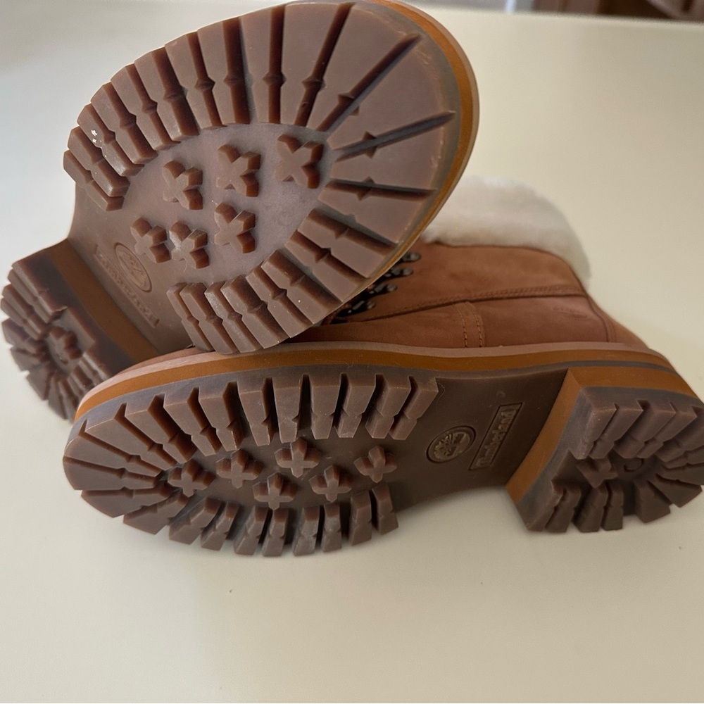 Timberland Women’s Courmayeur Valley Boots - Picture 4 of 5